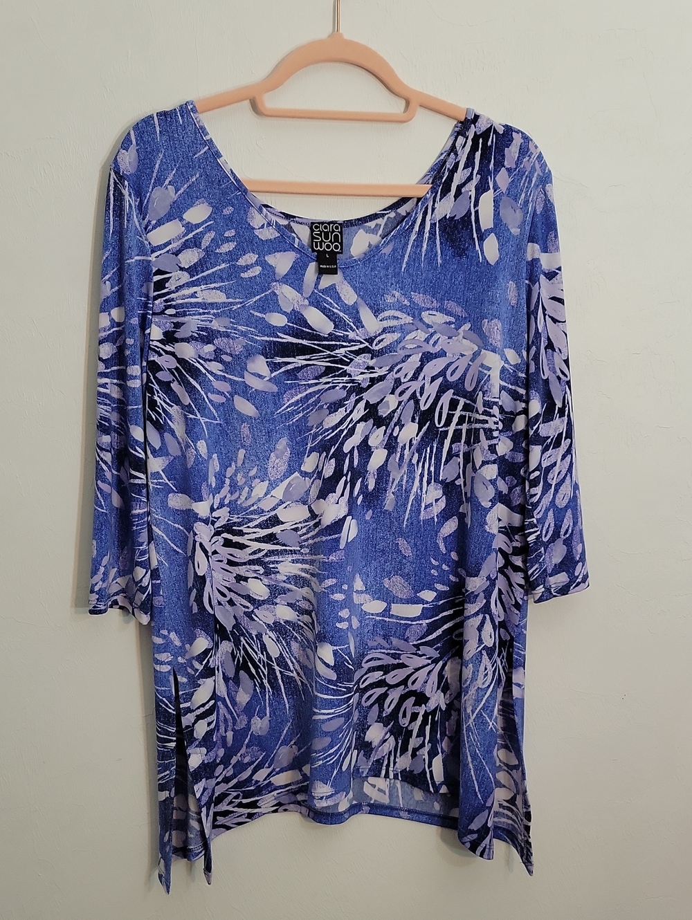 CLARA SUNWOO Blue & White Abstract V-Neck Tunic Top